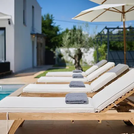 Pura Vida Semesterbostad Umag